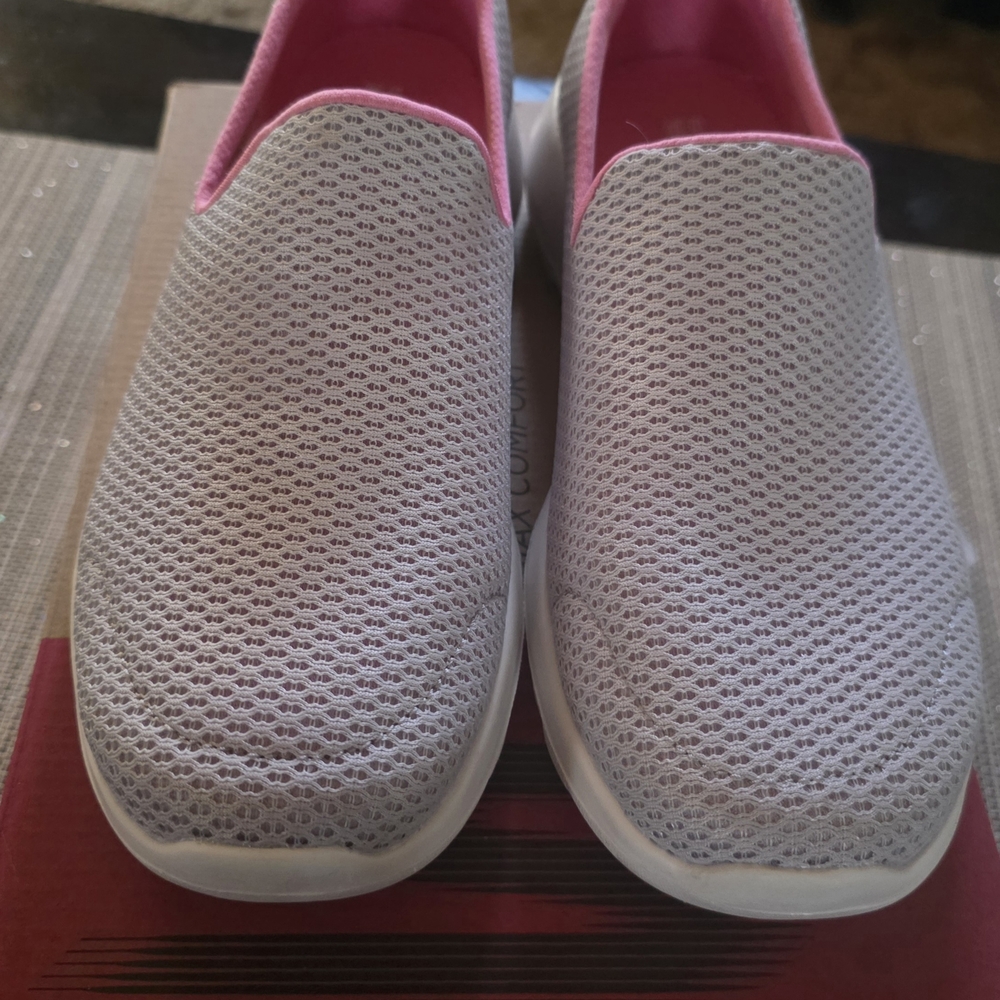 Women's Slip-On Shoes - White and Pink